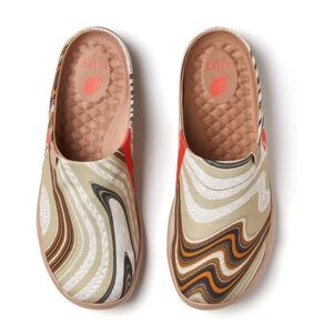 NWT UIN Women’s Comfortable Slipper/Brown Stone Rhythm/US9